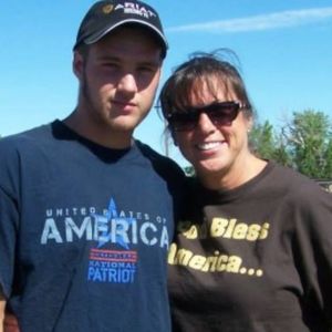 Meet your Posher, Annette